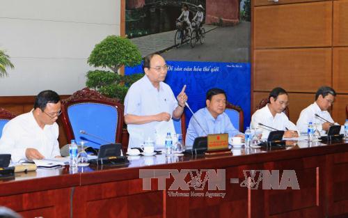 Xử lý nghiêm xe "vua", xe có phù hiệu lạ ảnh 1